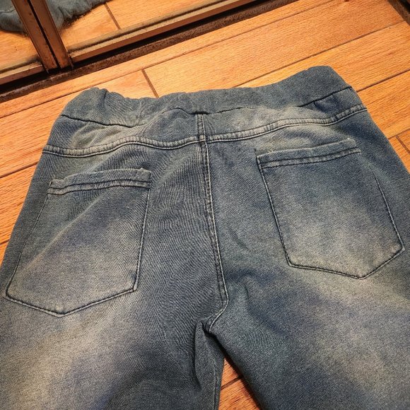 FUN FUN FUN JEANS! - Picture 4 of 5